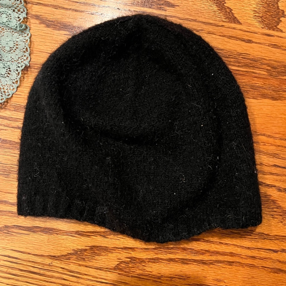Black beanie